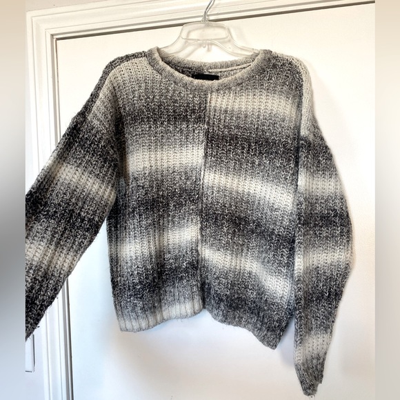 Lucky Brand knit sweater size women’s medium - Picture 1 of 6